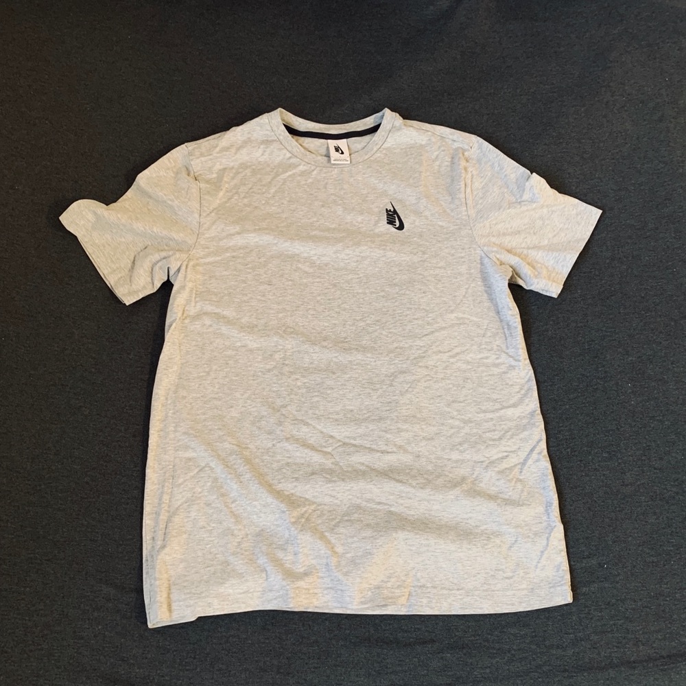 NikeLab Essentials Men’s SS T-Shirt - Heather Grey